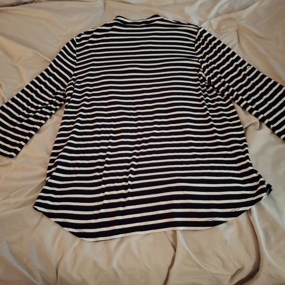 Calvin Klein Women's Black And White Casual Striped Top - Picture 7 of 9